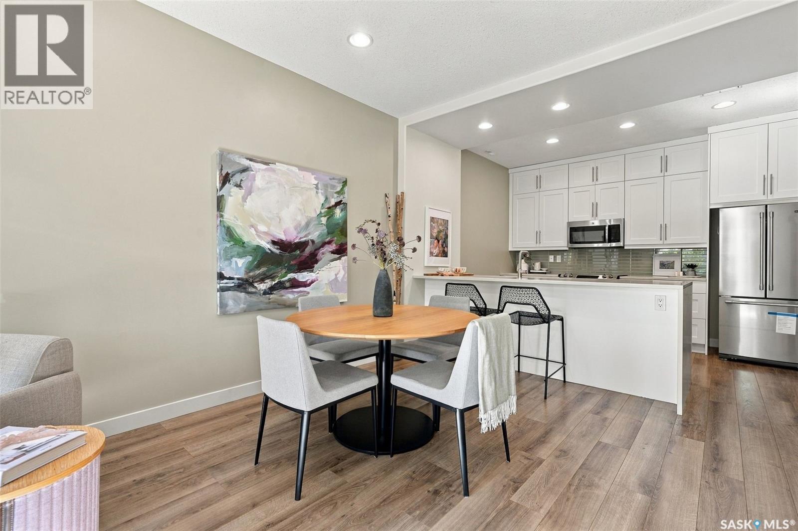 20 103 Willis Crescent Property Photo 11