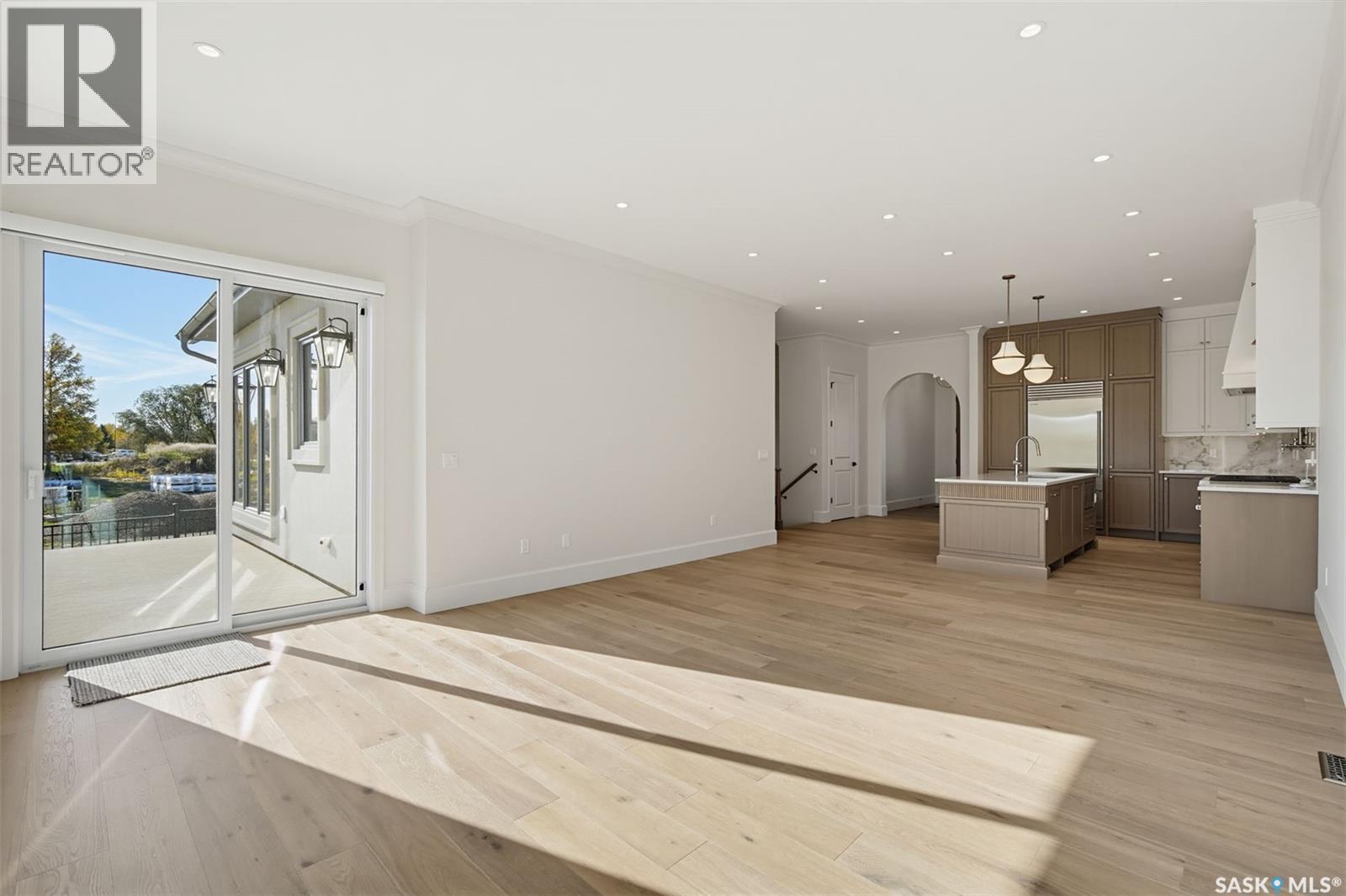 14 350 Cartwright Street Property Photo 6