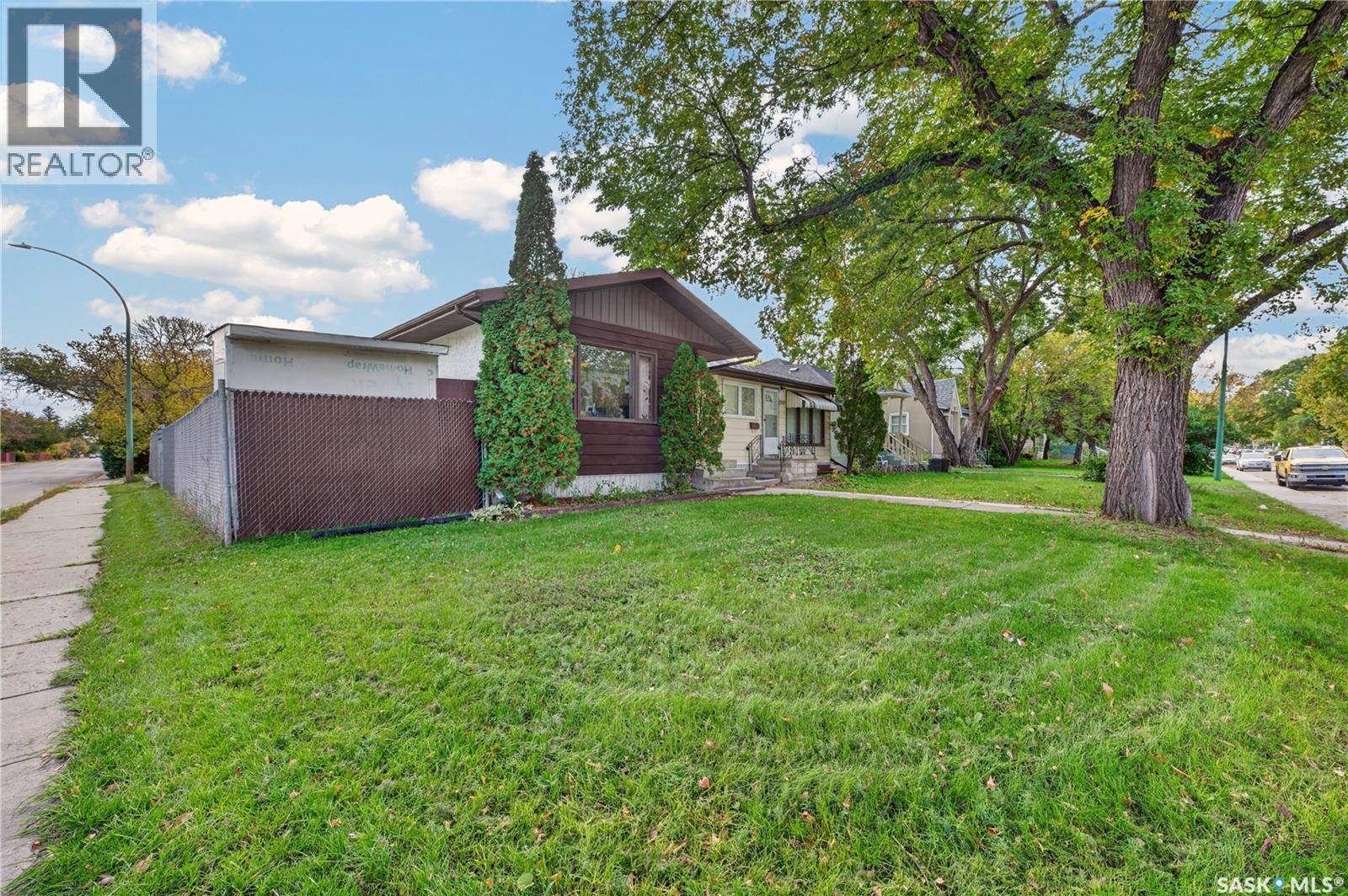 1301 King Street Property Photo 3