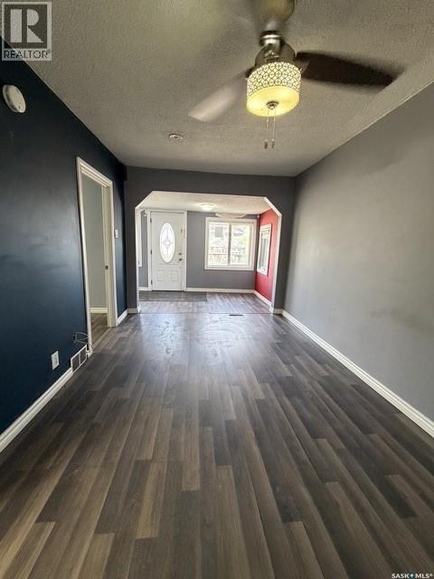 229 I Avenue N Property Photo 4