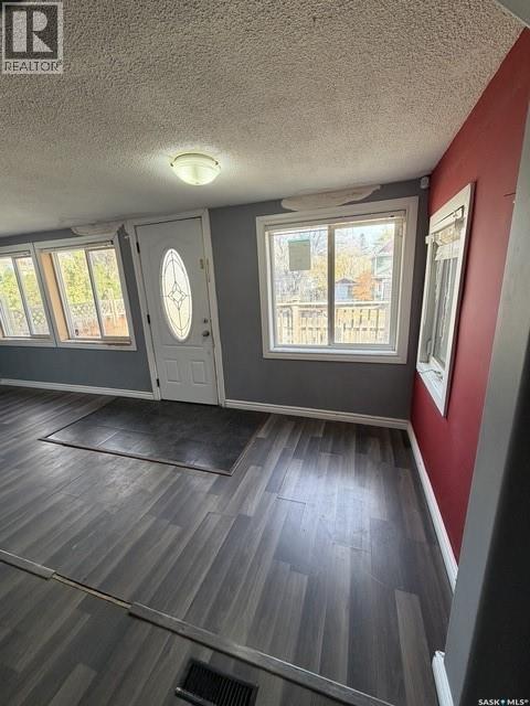 229 I Avenue N Property Photo 5