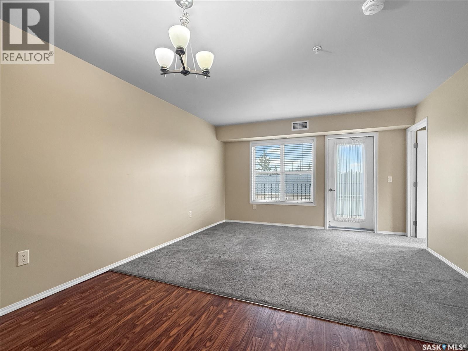 220 1802 106th Street Property Photo 5