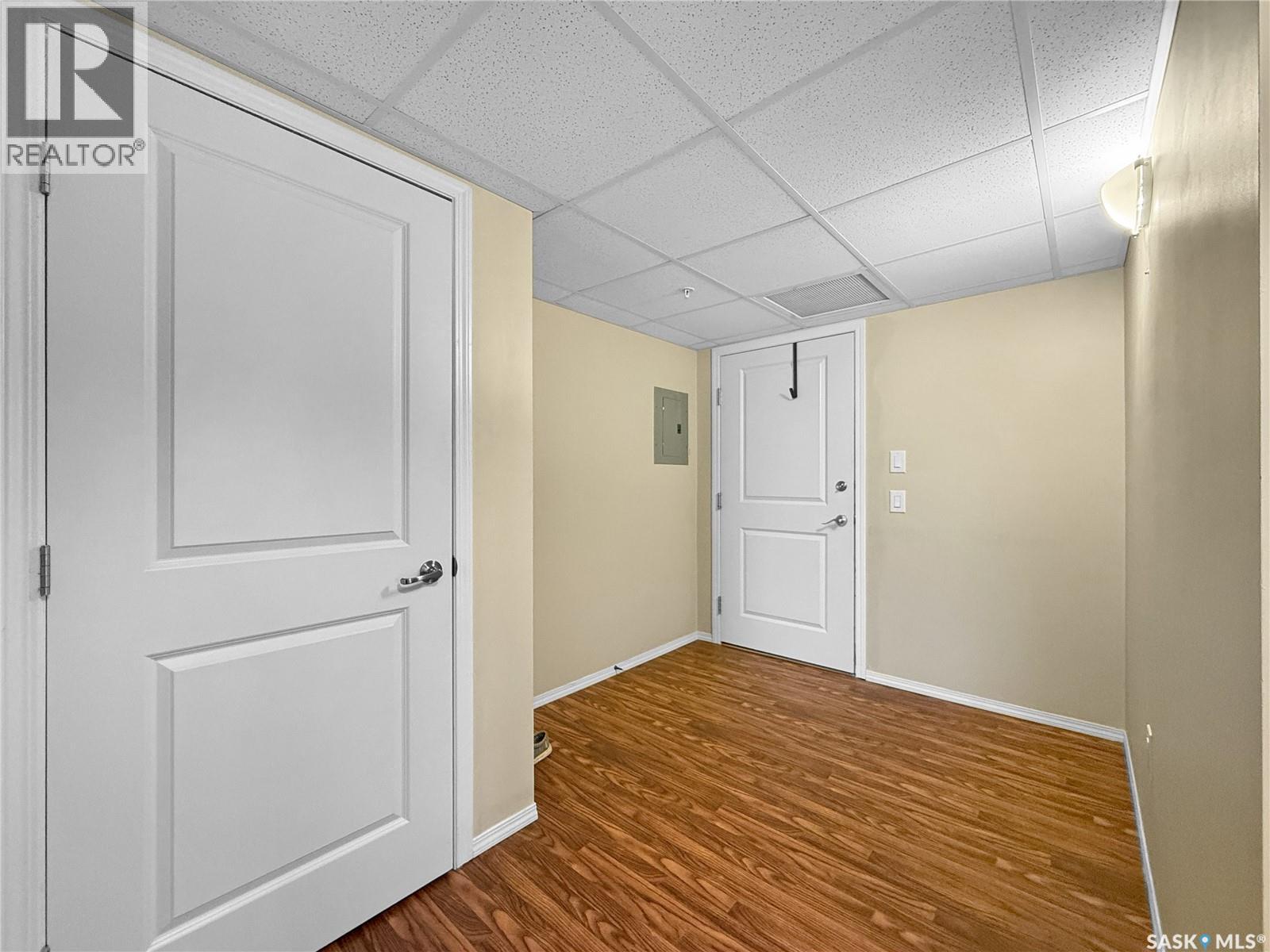 220 1802 106th Street Property Photo 7