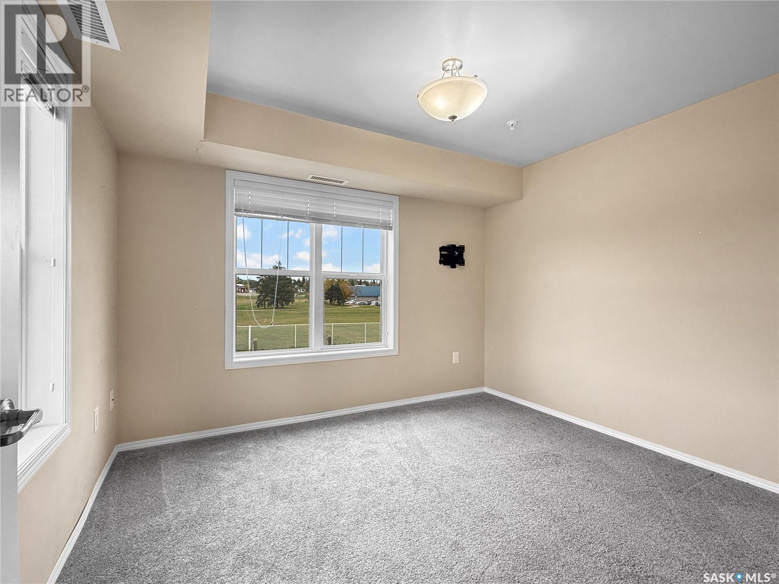 220 1802 106th Street Property Photo 8