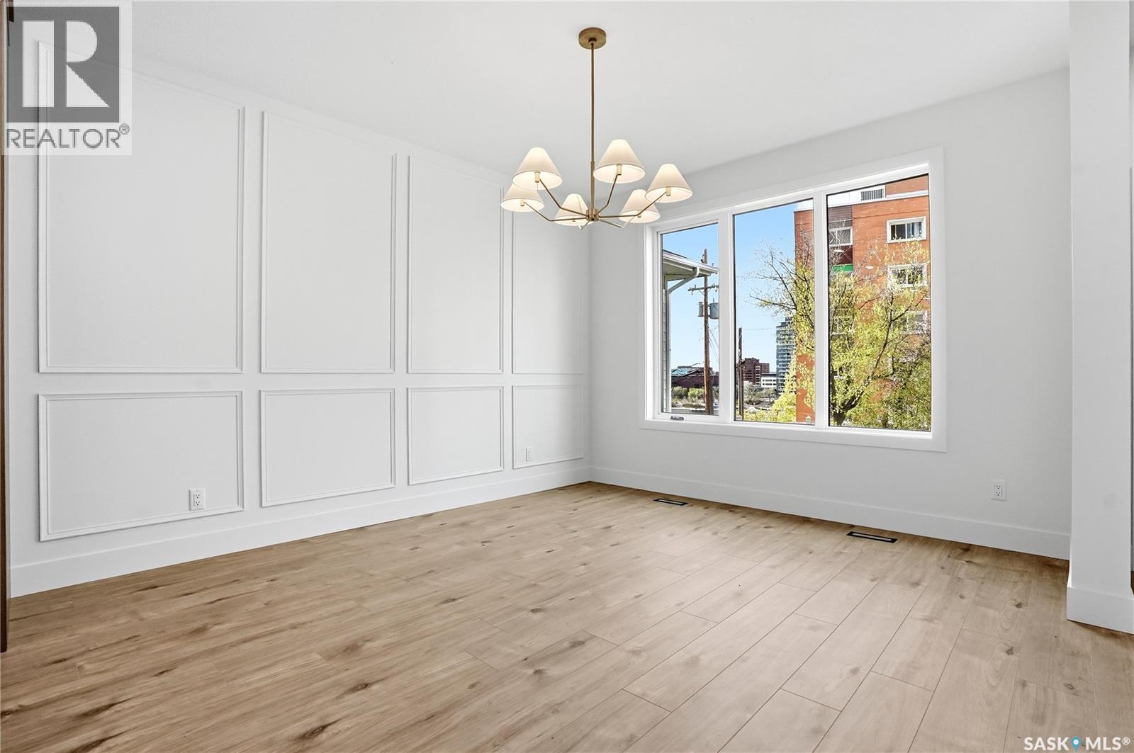 317 11th Street E Property Photo 22