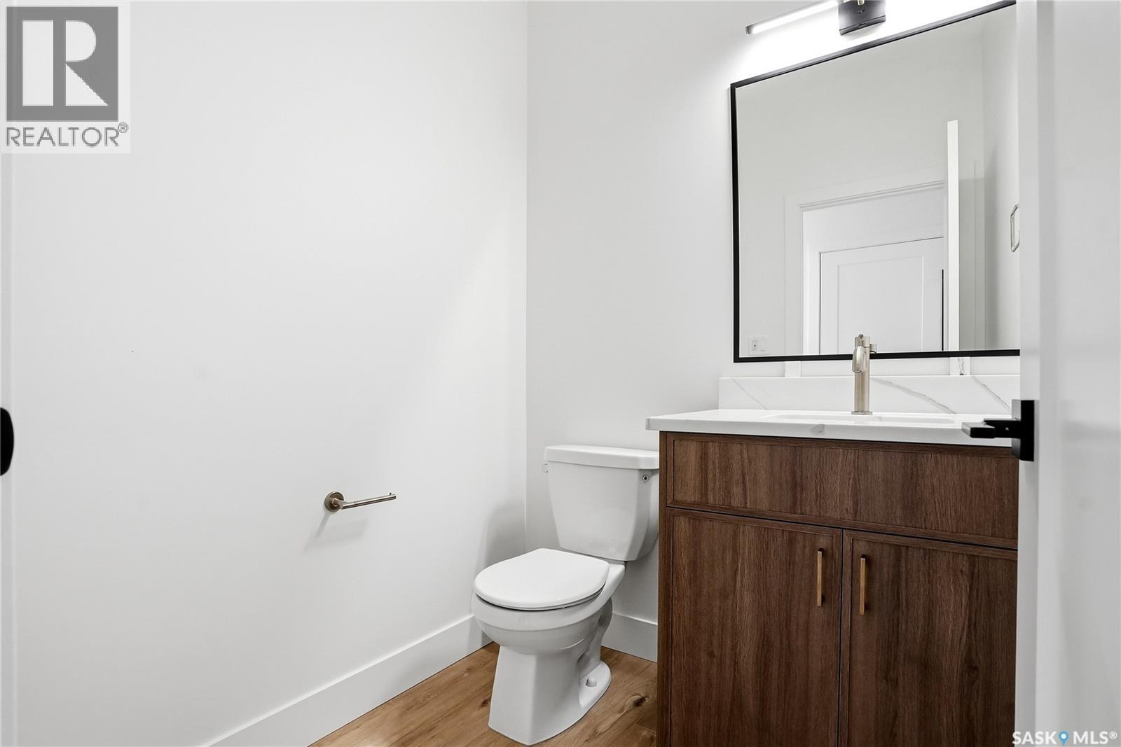 317 11th Street E Property Photo 28