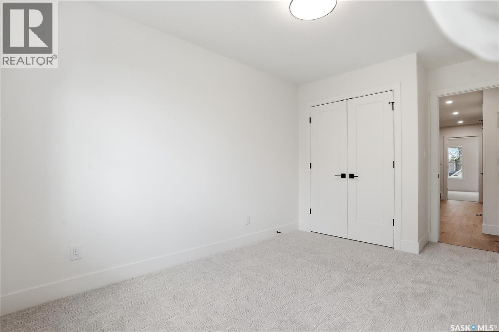 317 11th Street E Property Photo 32