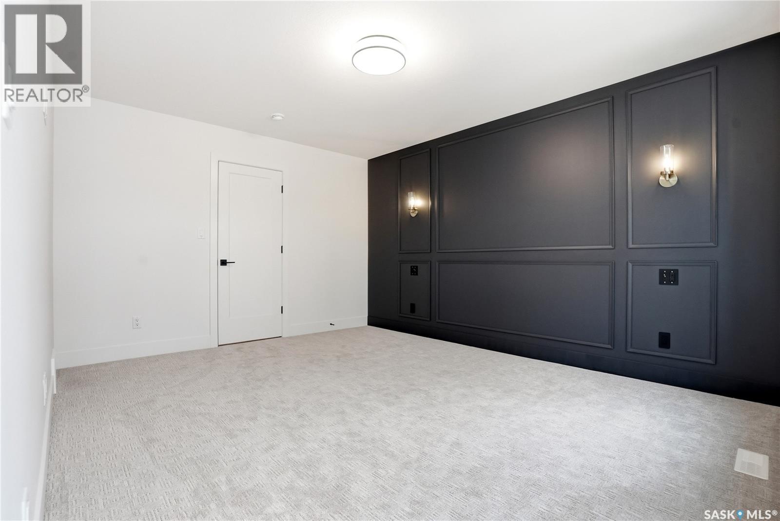 317 11th Street E Property Photo 40