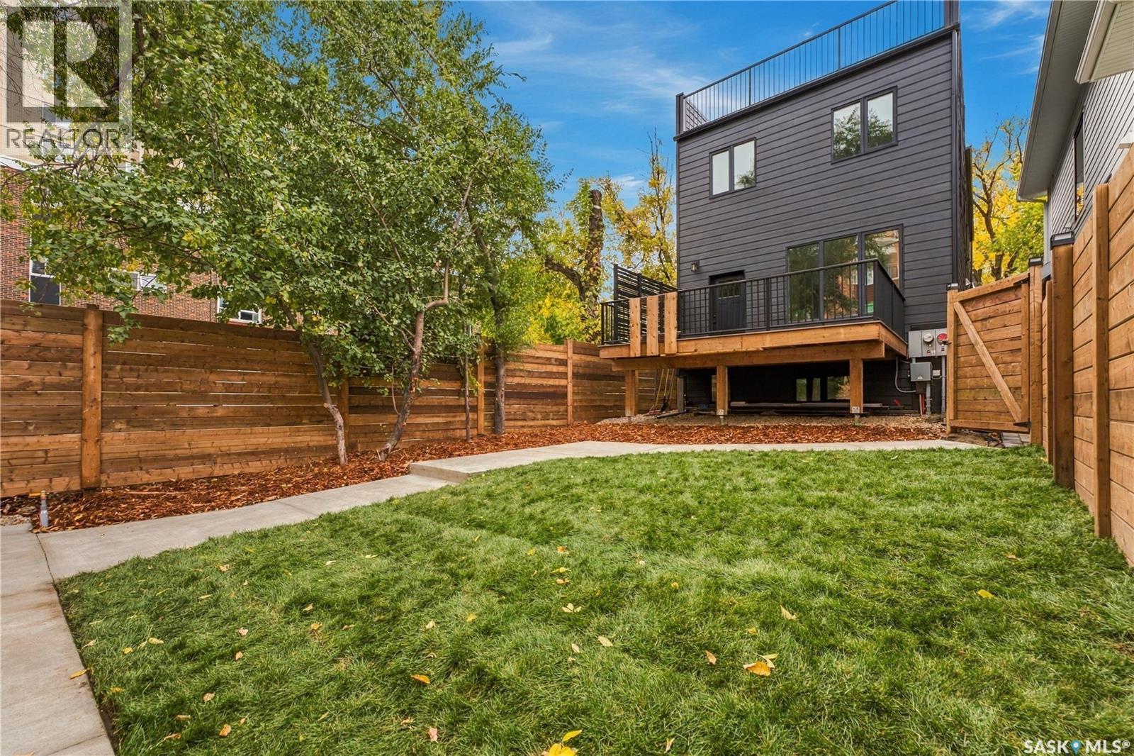 317 11th Street E Property Photo 48