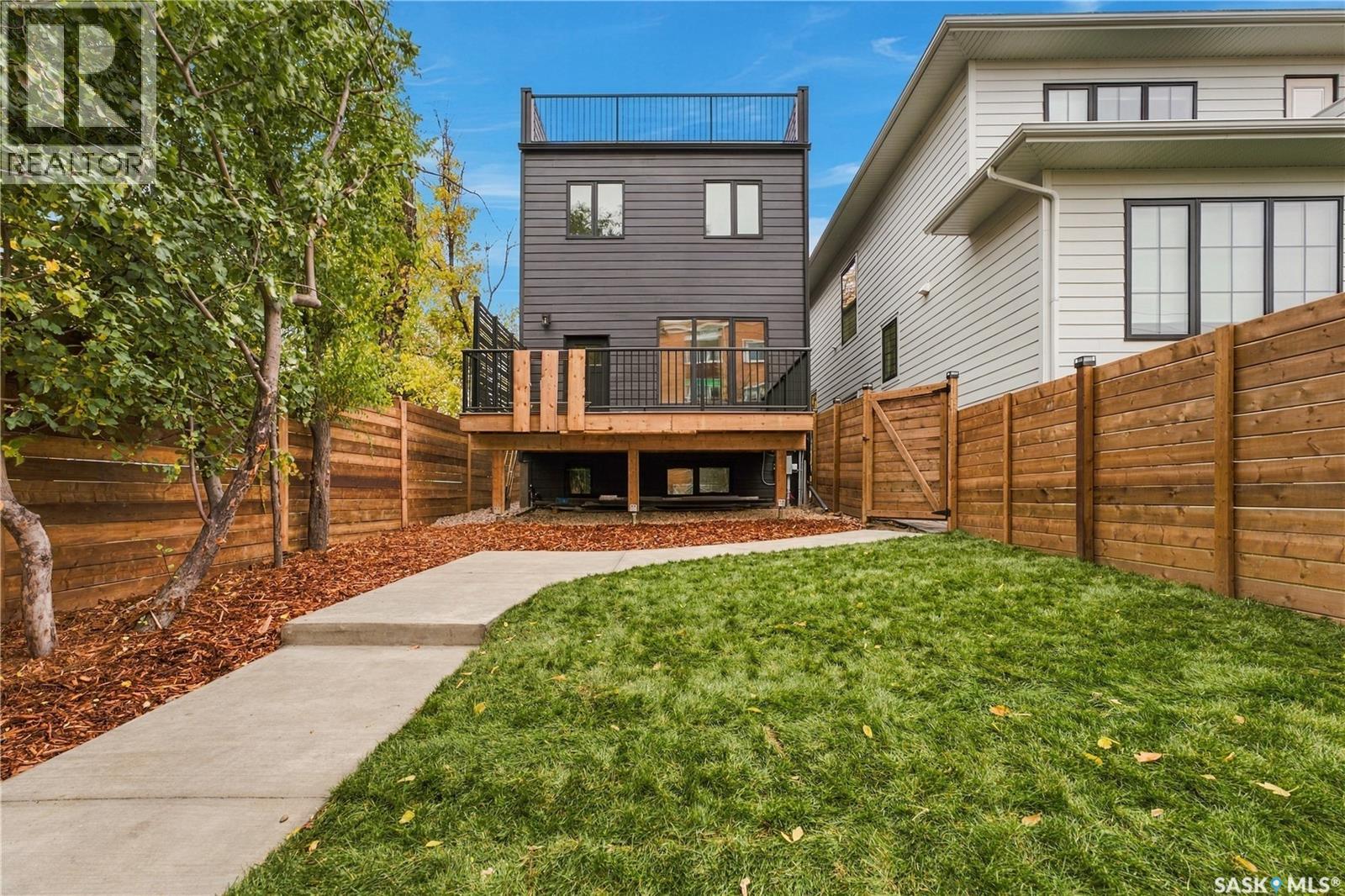 317 11th Street E Property Photo 49
