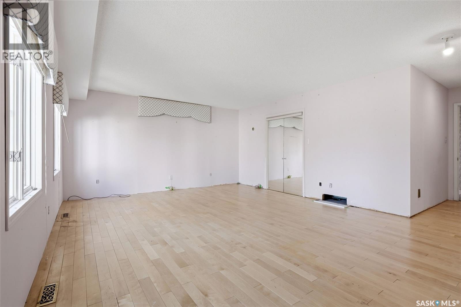 1034 Gryphons Walk Property Photo 27
