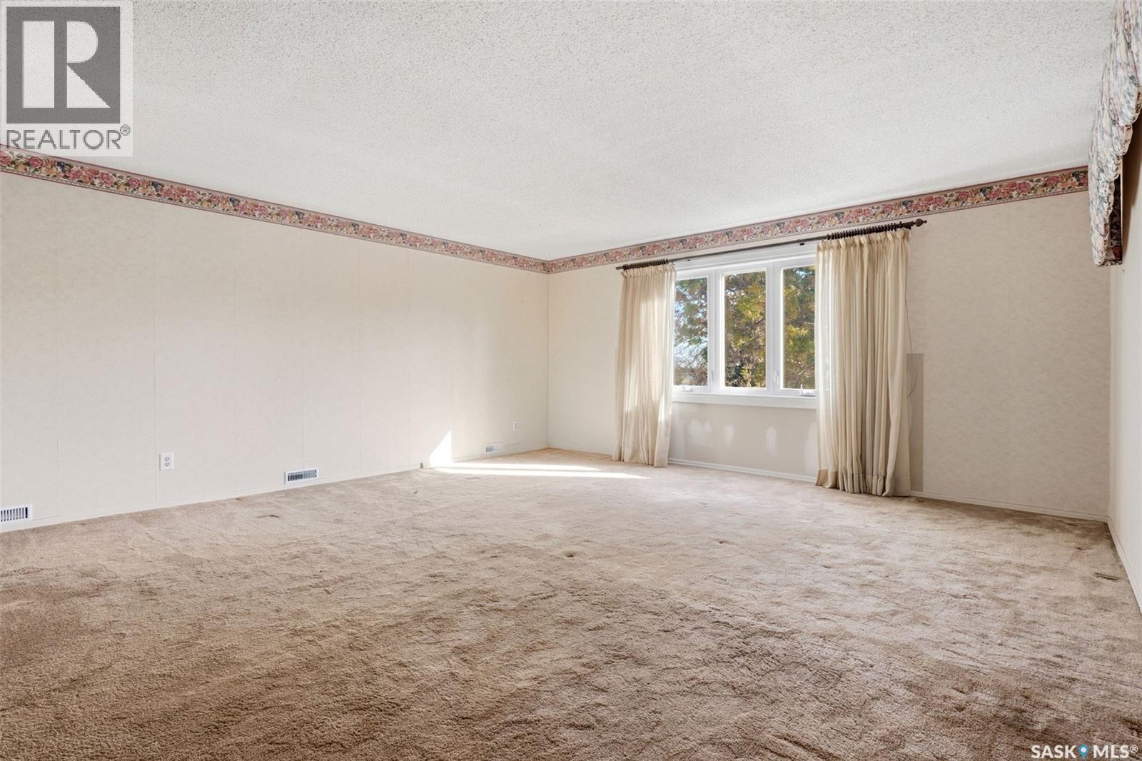 1034 Gryphons Walk Property Photo 40