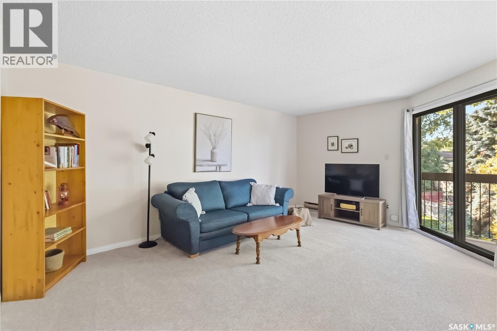 303 302 Tait Crescent Property Photo 6