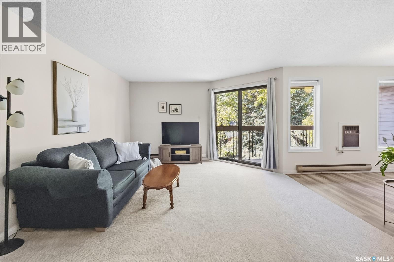 303 302 Tait Crescent Property Photo 9