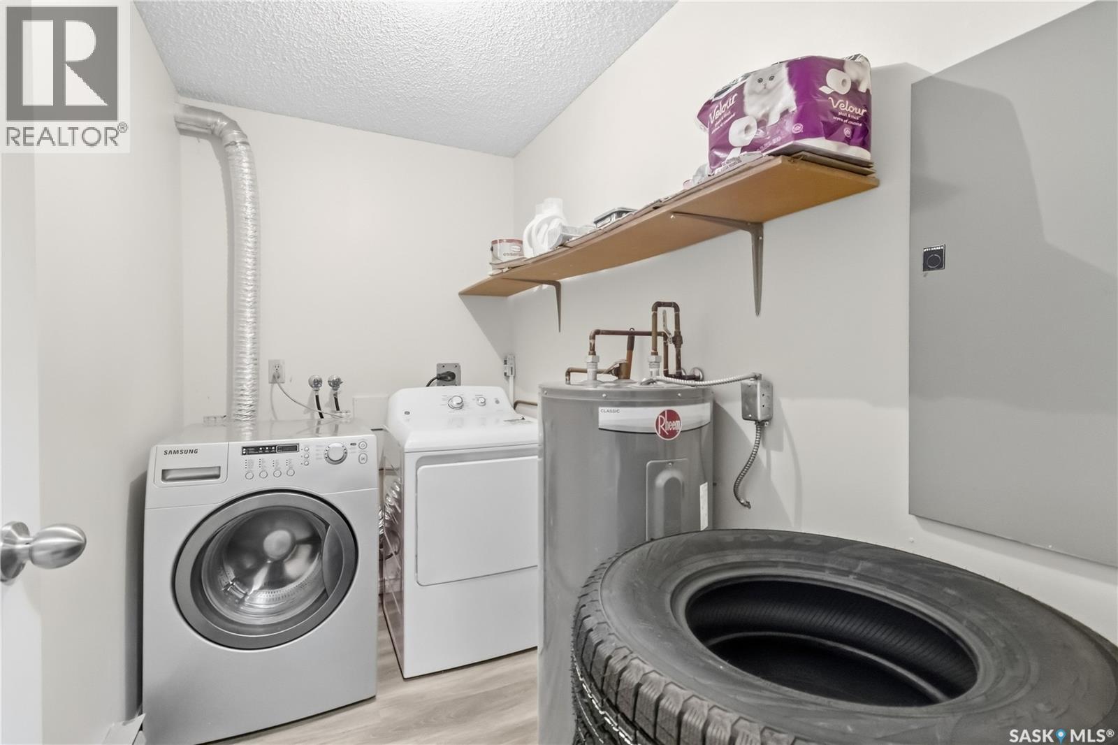 303 302 Tait Crescent Property Photo 26