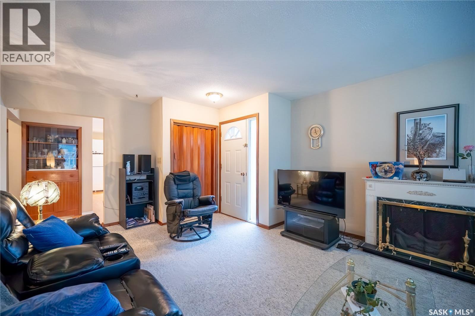 108 Tupper Avenue Property Photo 6