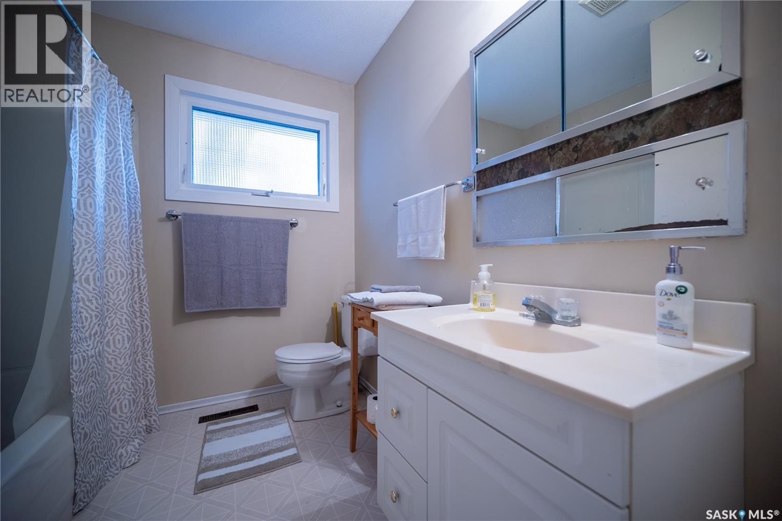 108 Tupper Avenue Property Photo 21