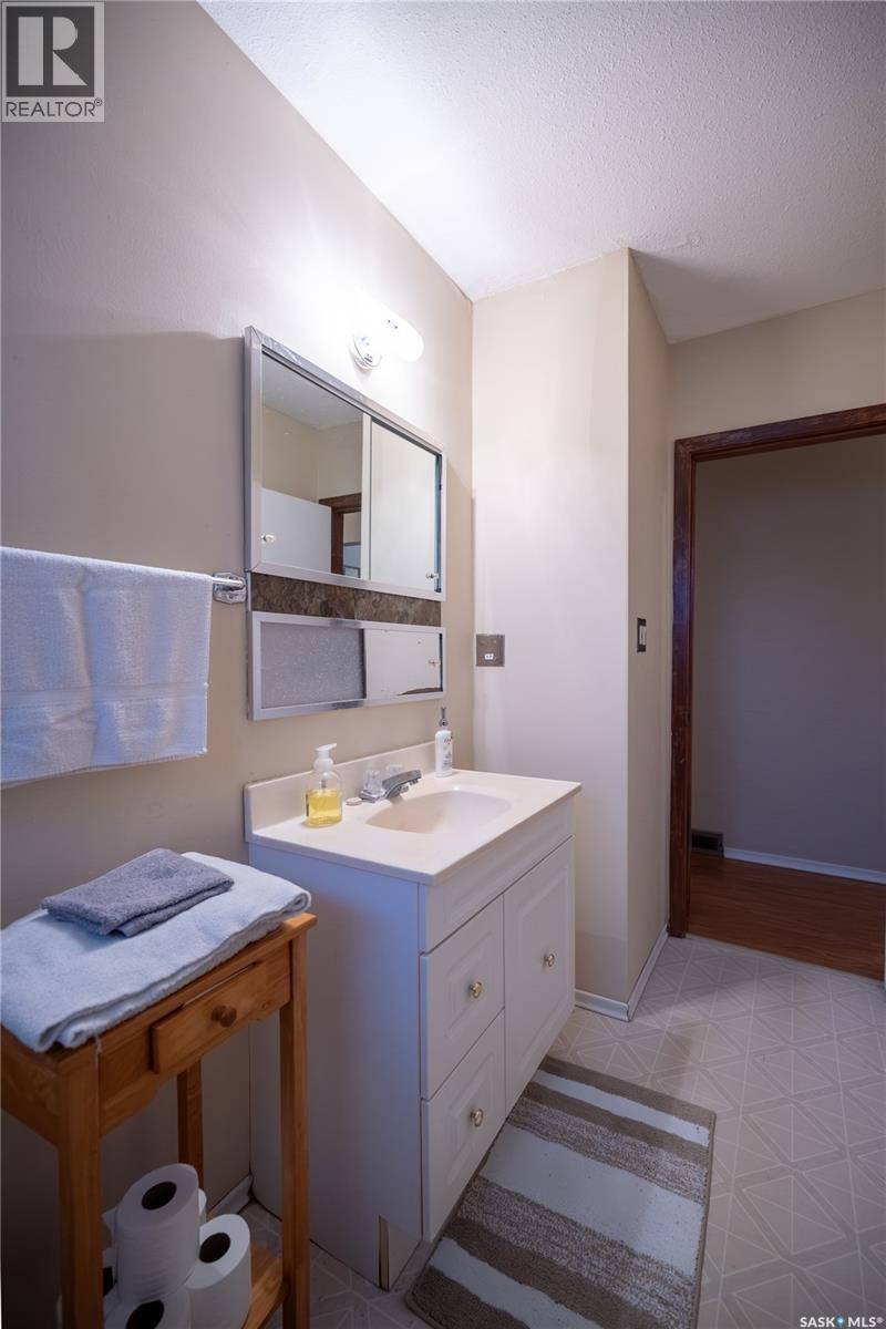 108 Tupper Avenue Property Photo 24