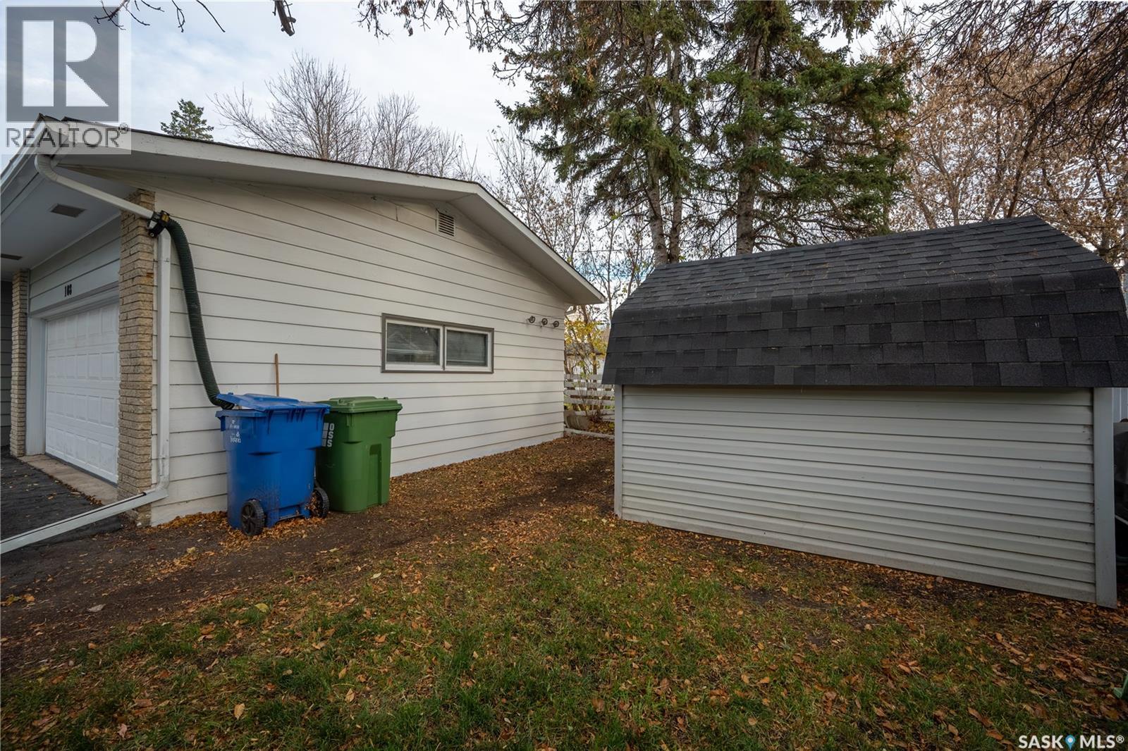 108 Tupper Avenue Property Photo 38