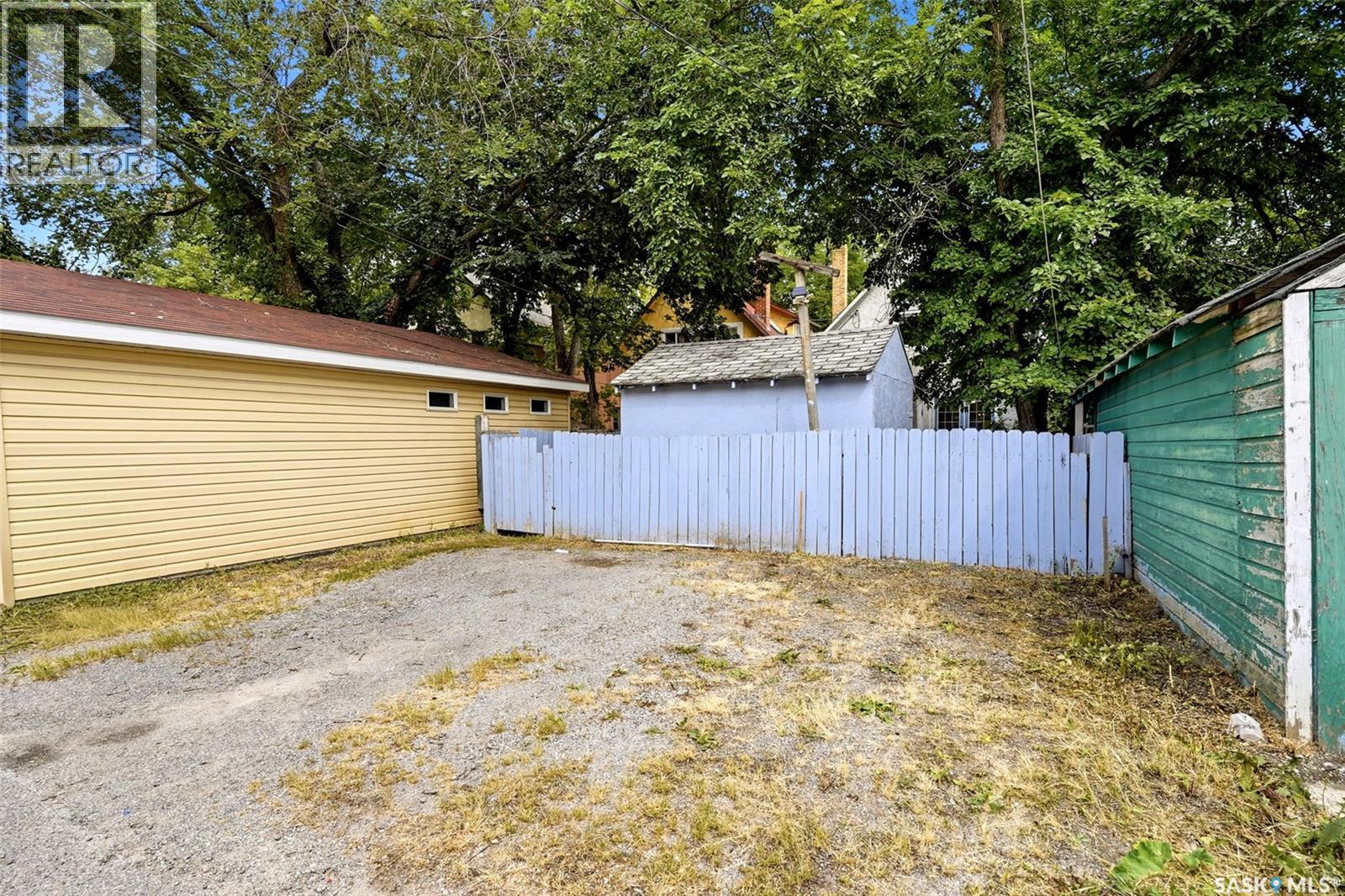2242 Angus Street Property Photo 37