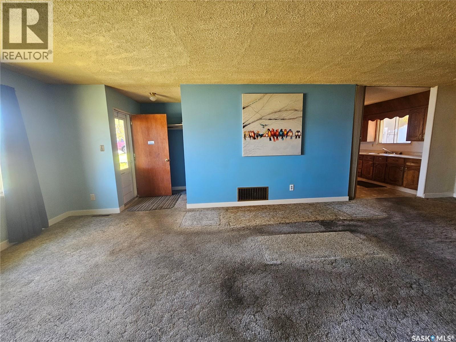 870 11th Avenue Ne Property Photo 4