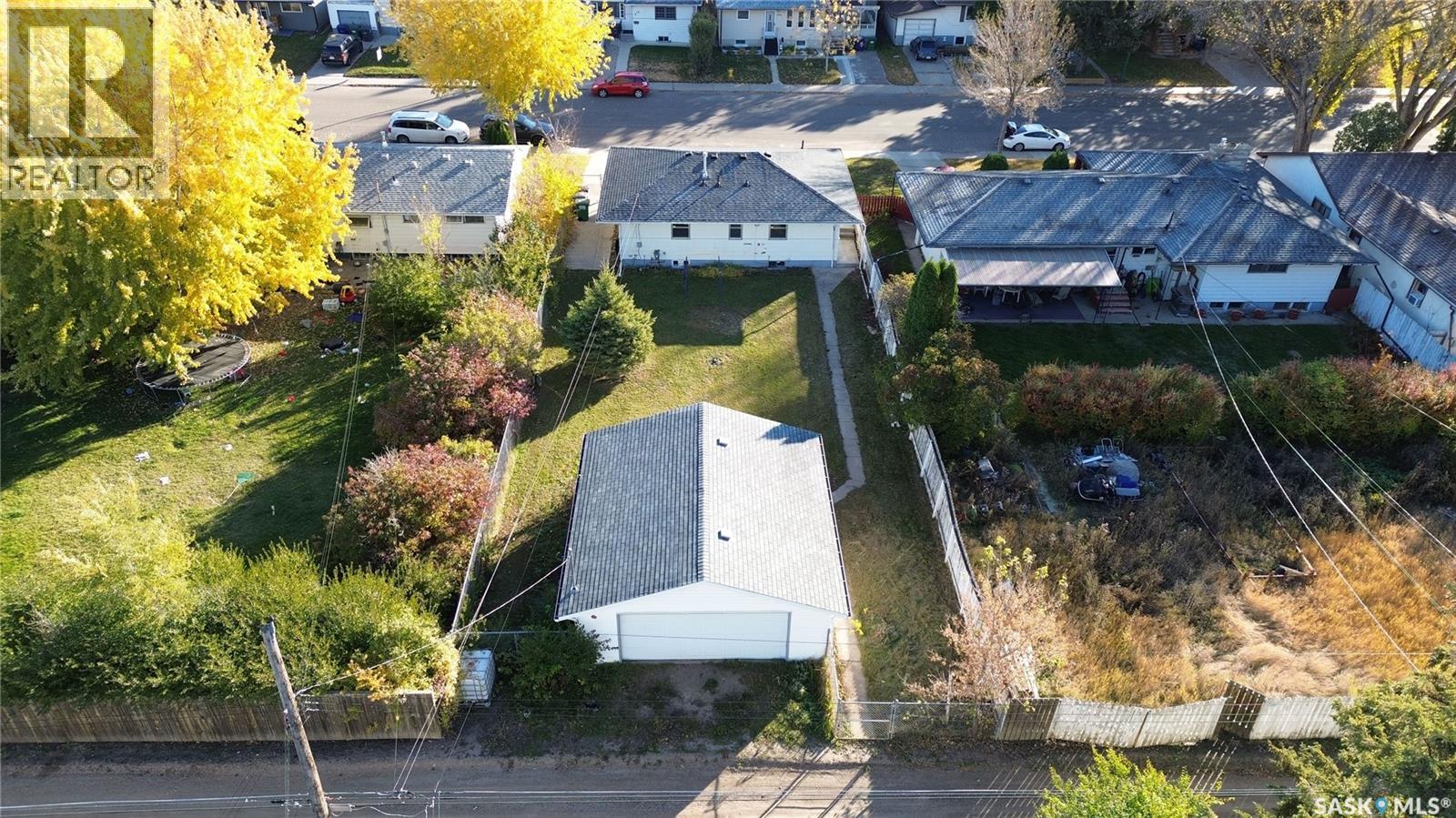 607 Q Avenue N Property Photo 2