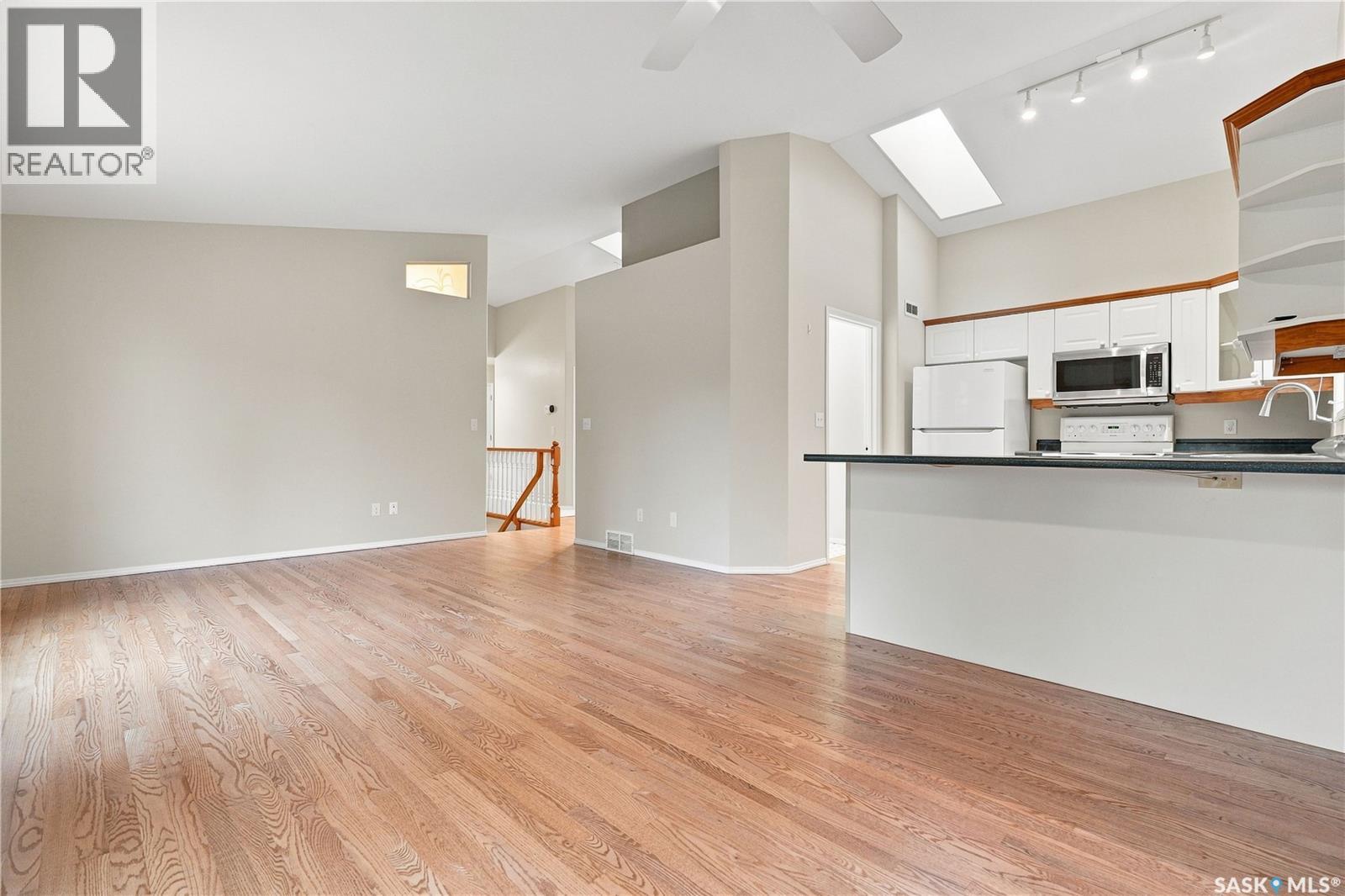 323 Garvie Road Property Photo 8