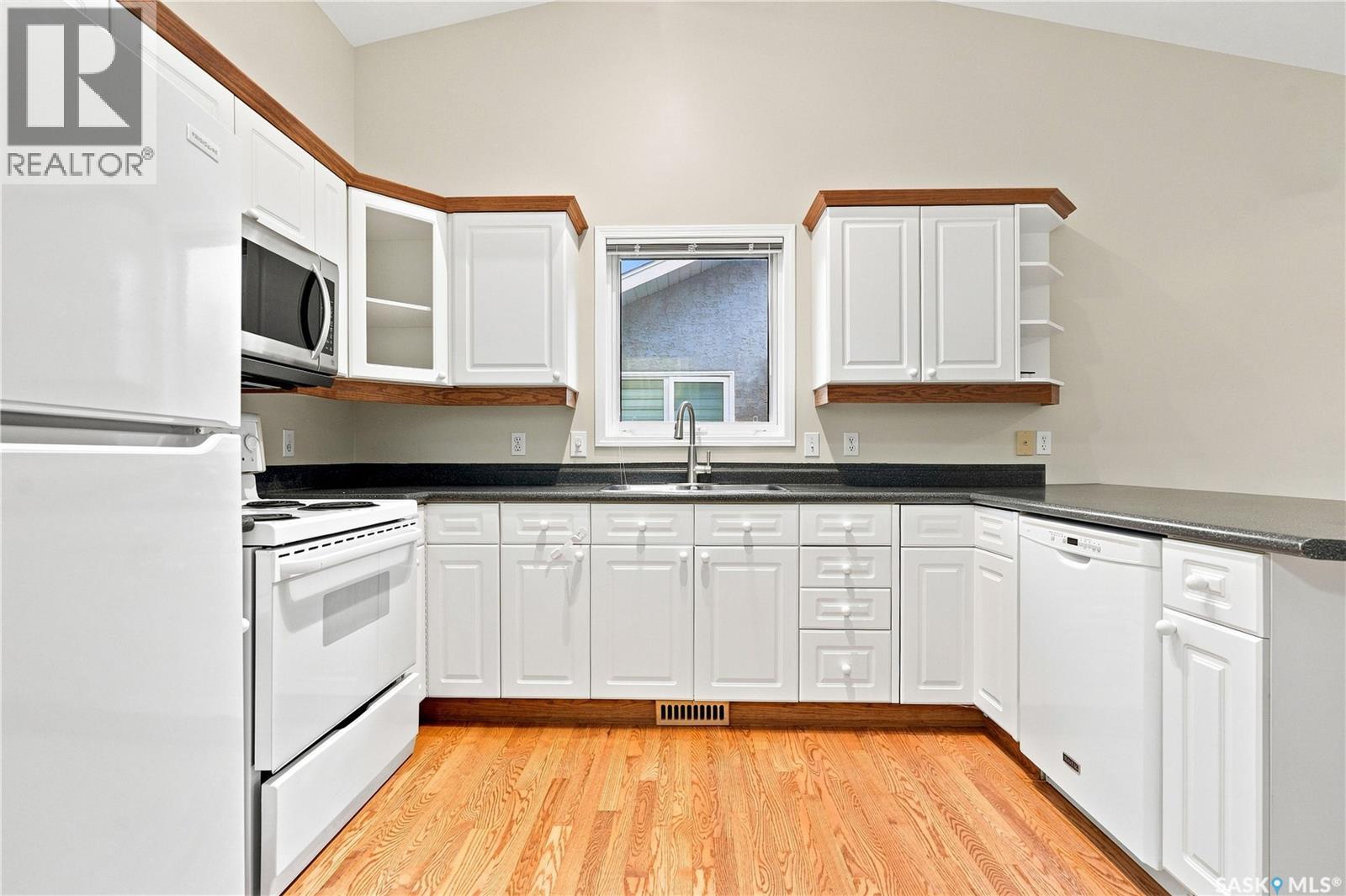 323 Garvie Road Property Photo 11