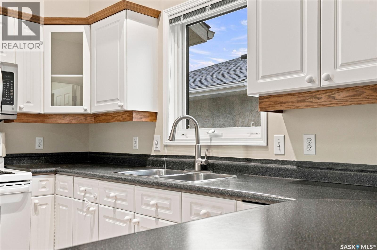 323 Garvie Road Property Photo 14