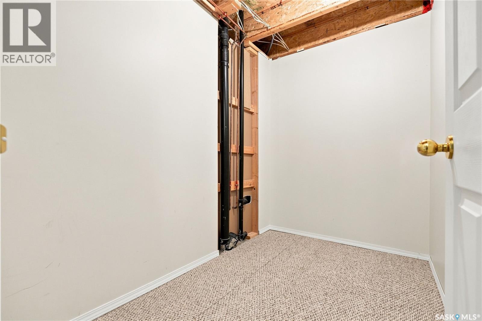 323 Garvie Road Property Photo 32