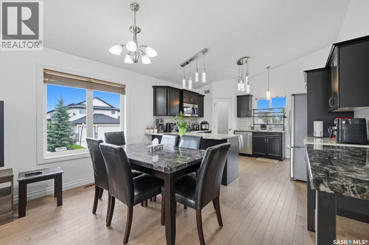 455 Hastings Crescent Property Photo 10