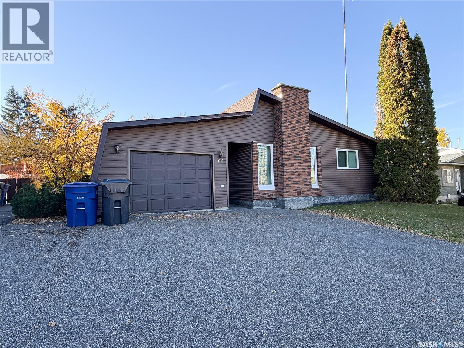 64 Dunfield Crescent Property Photo 1