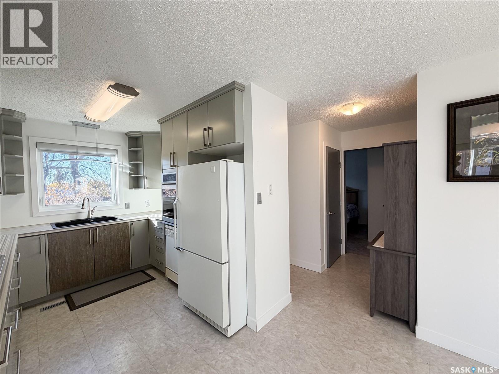 64 Dunfield Crescent Property Photo 9