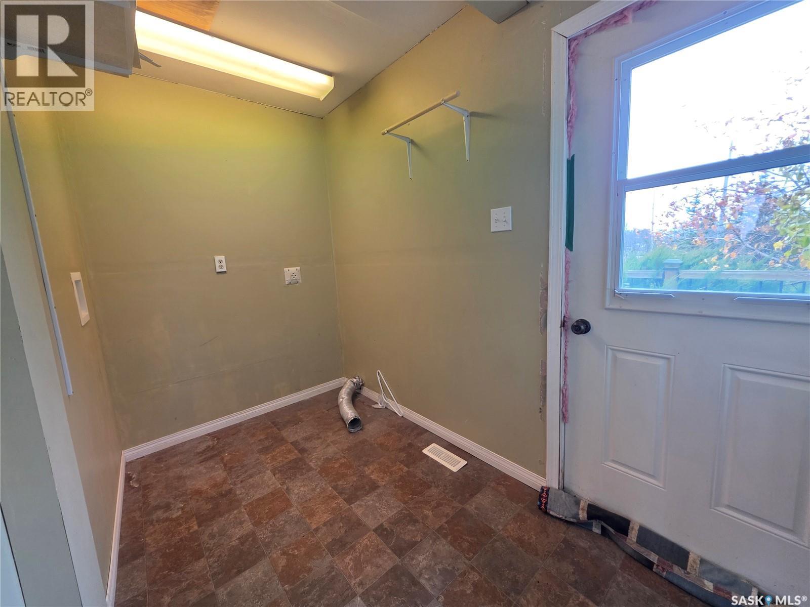 10429 Grid Road 645 Property Photo 12