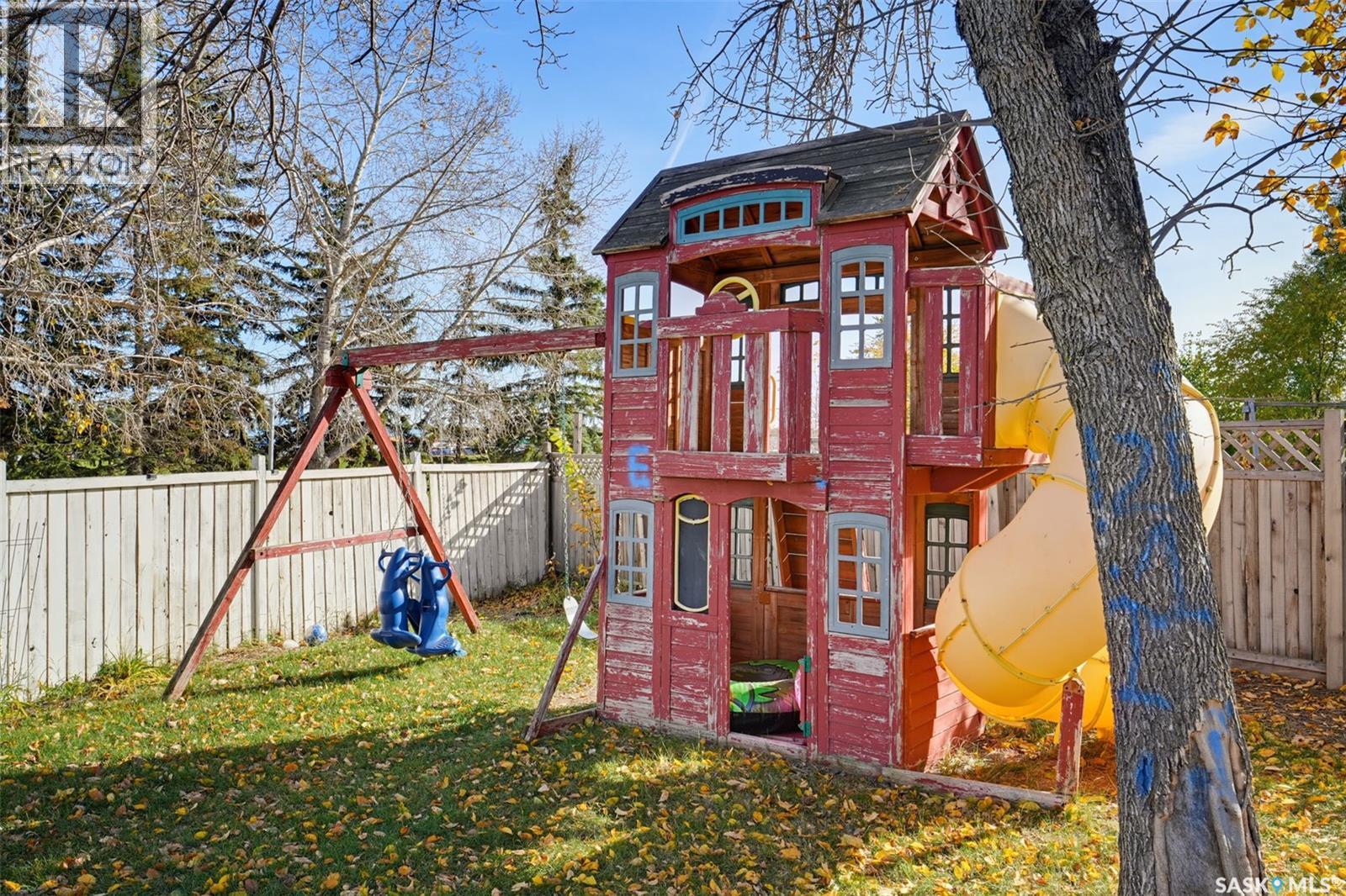234 Haviland Crescent Property Photo 37