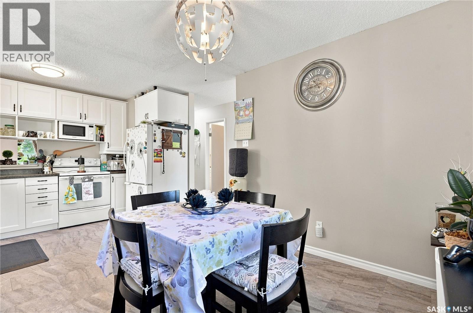 27 1128 Mckercher Drive Property Photo 10