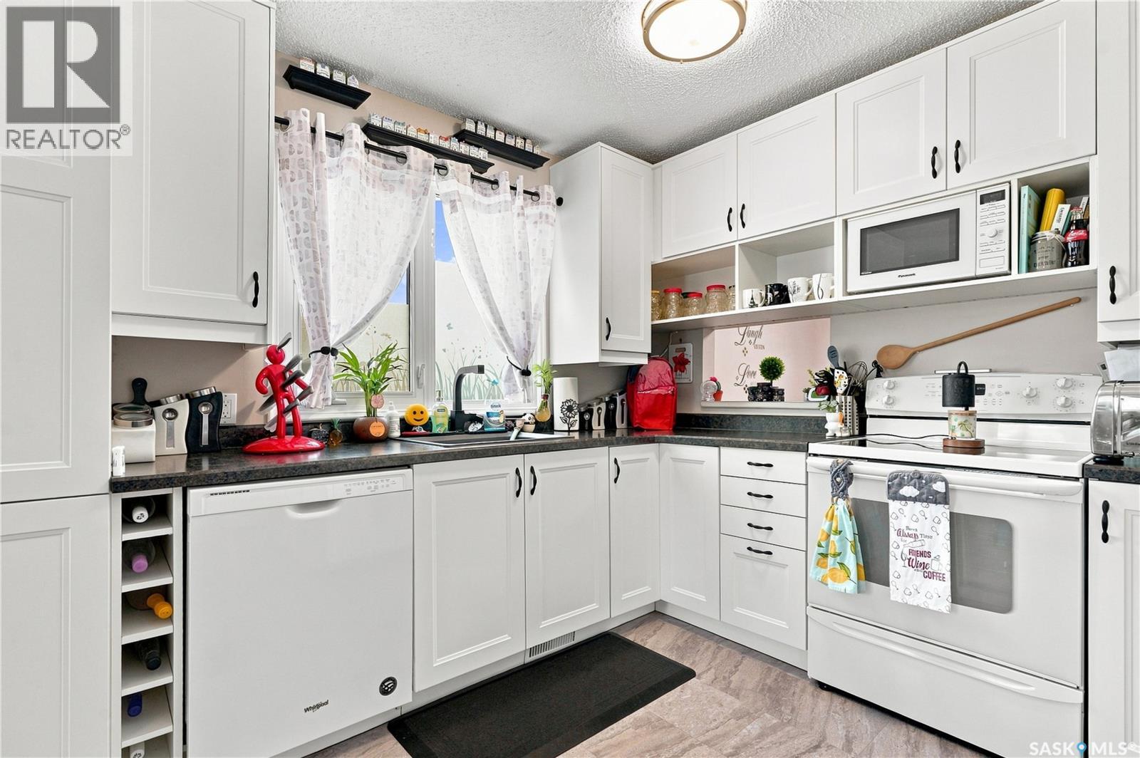 27 1128 Mckercher Drive Property Photo 13