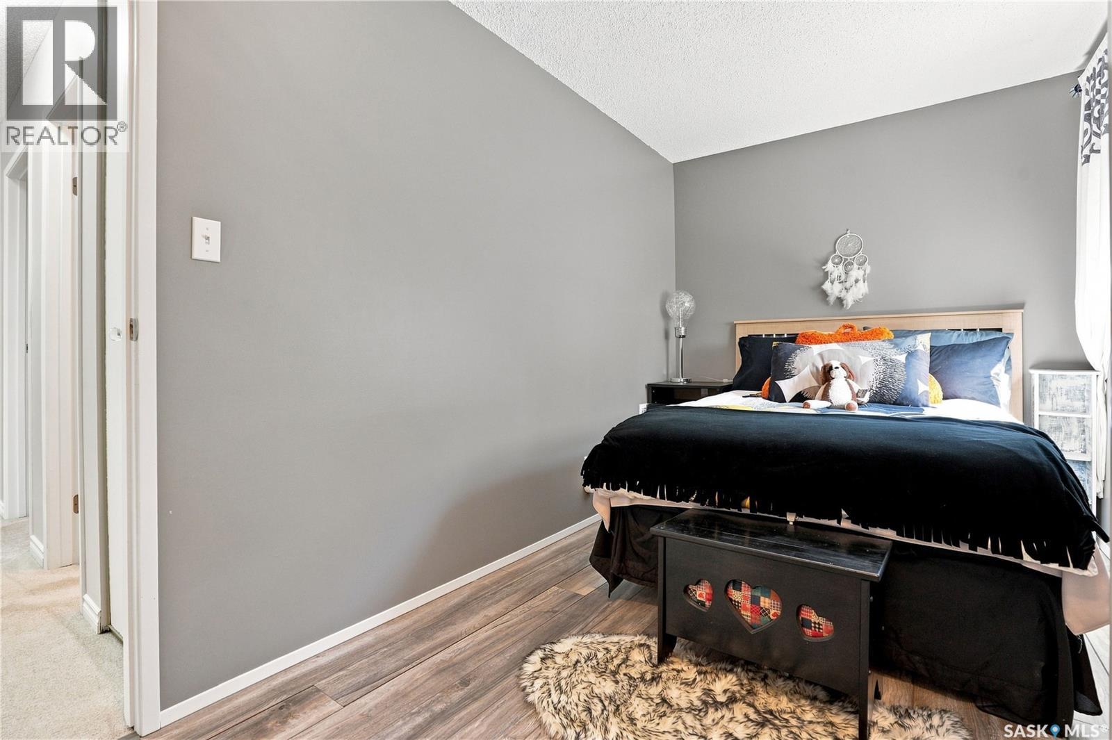 27 1128 Mckercher Drive Property Photo 33