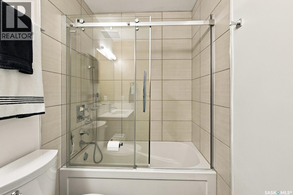410 Bronson Crescent Property Photo 31