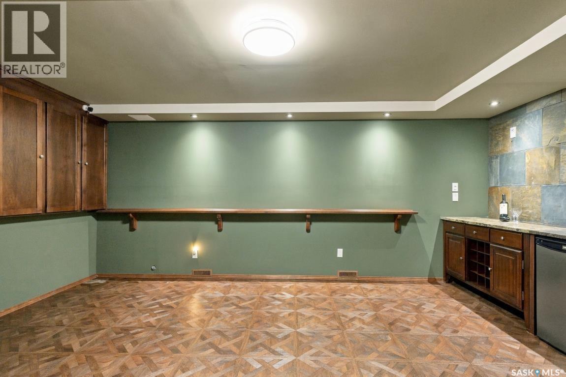 410 Bronson Crescent Property Photo 34