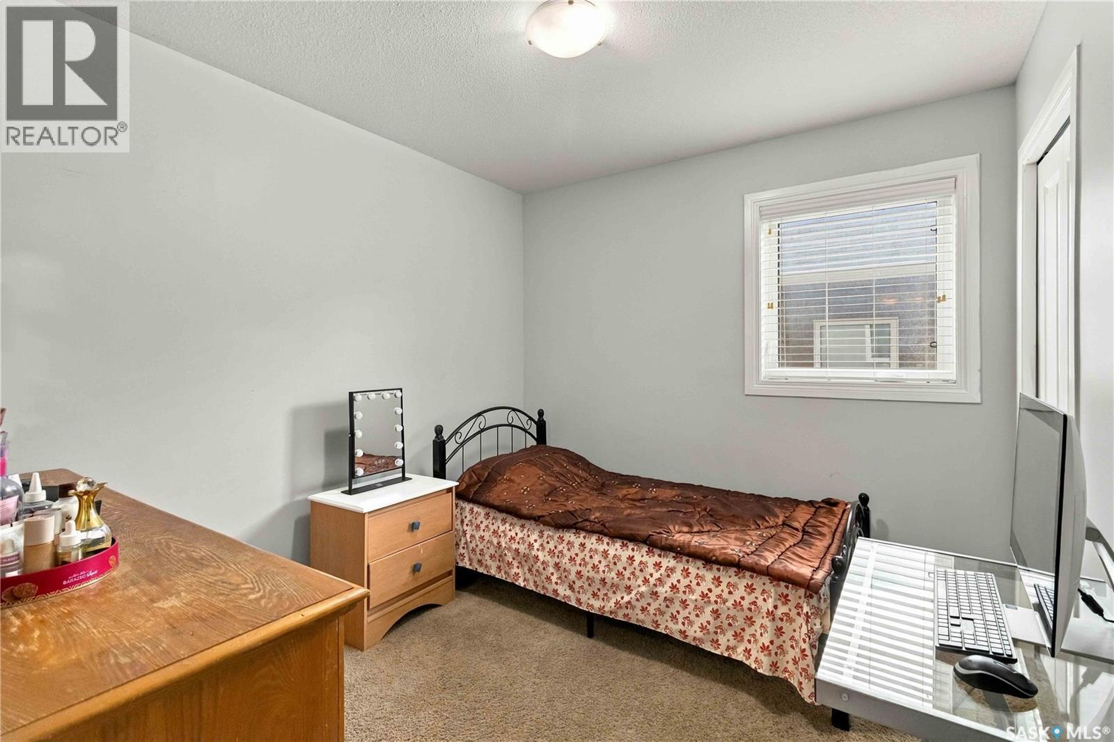 562 Rempel Manor Property Photo 14