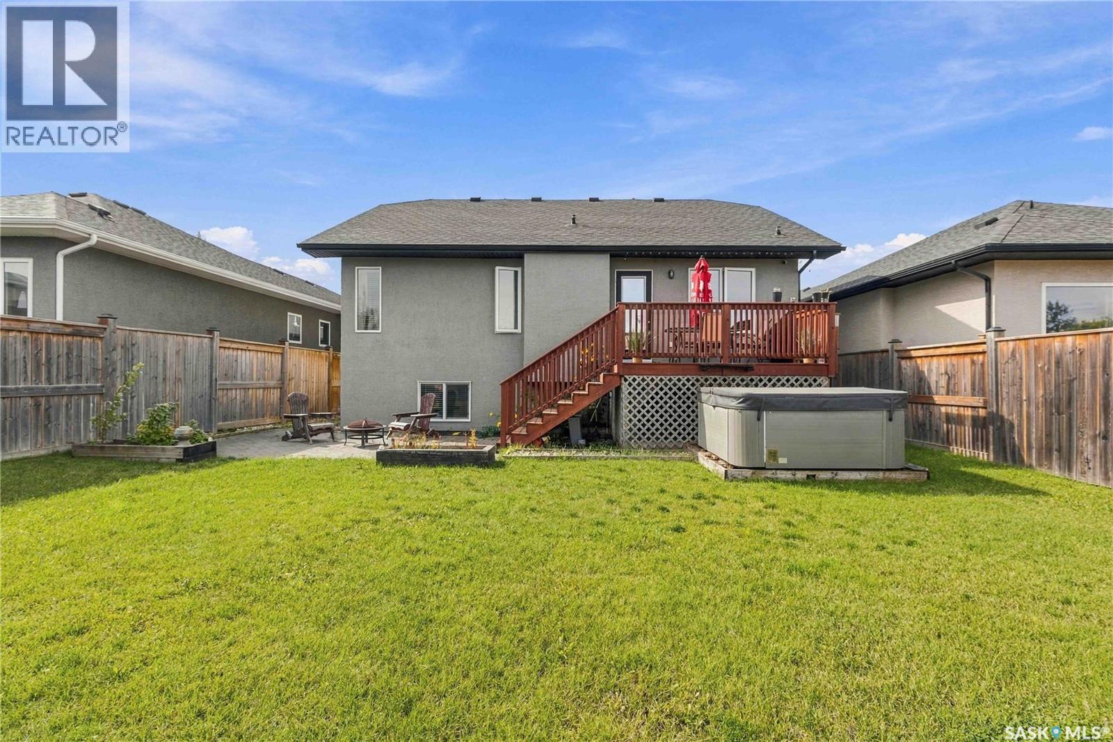 562 Rempel Manor Property Photo 29