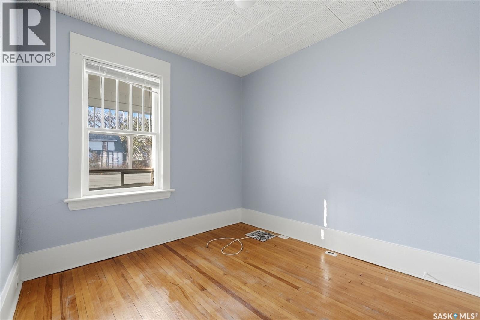 3129 Retallack Street Property Photo 20