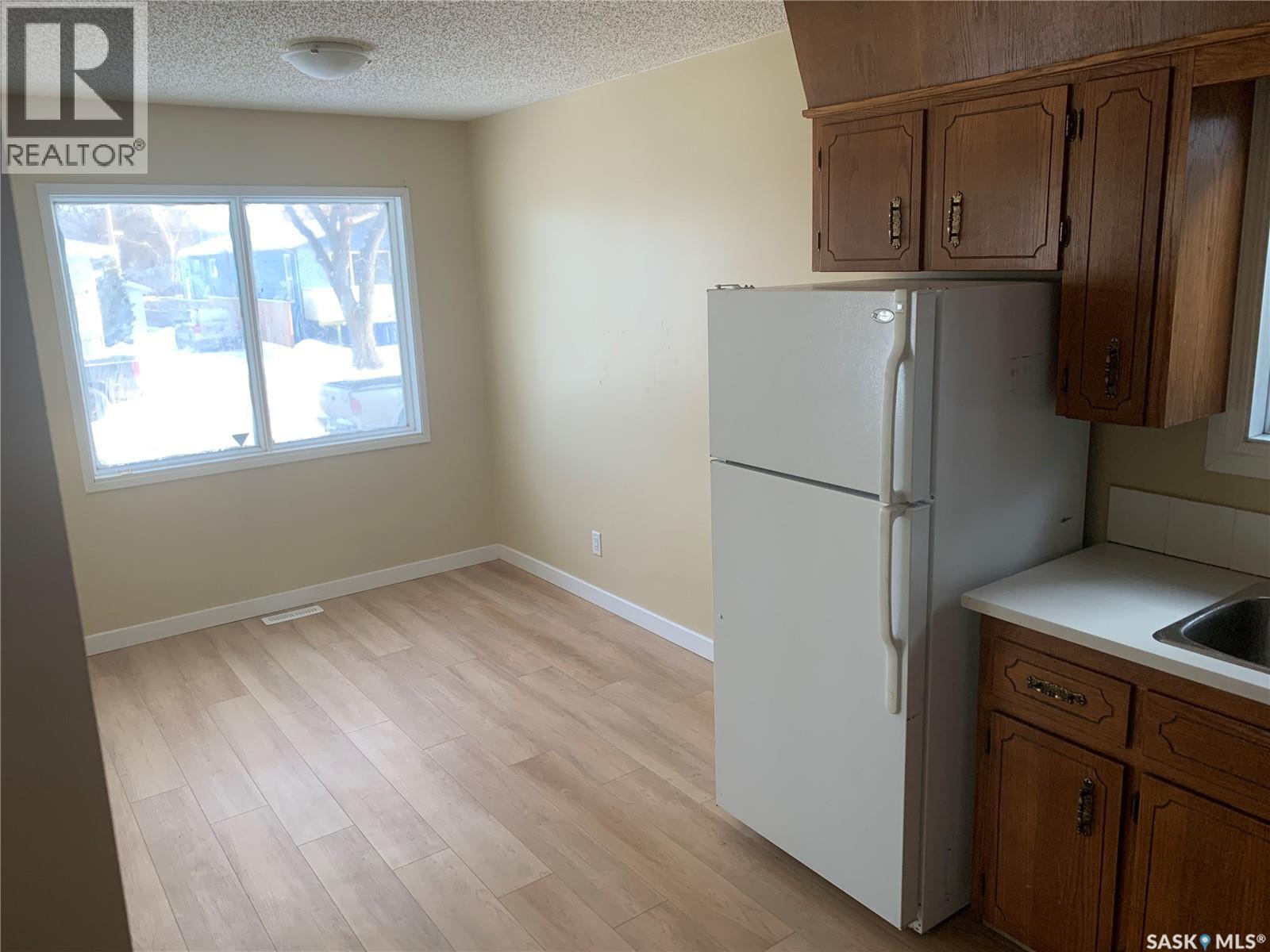 111 M Avenue S Property Photo 4