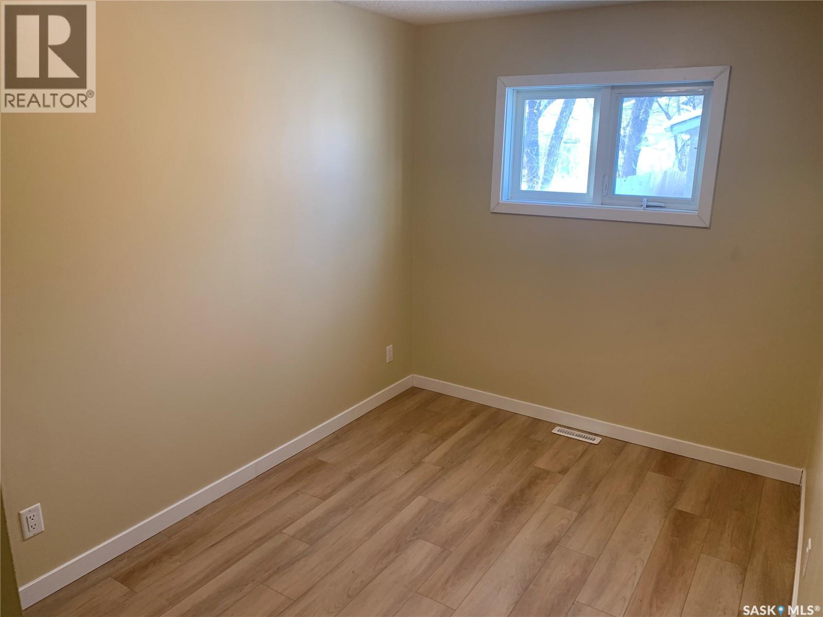 111 M Avenue S Property Photo 6