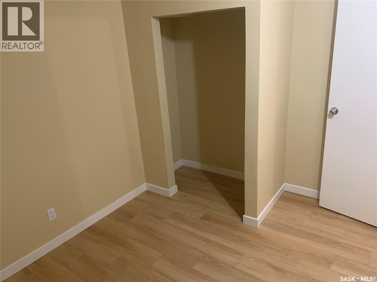 111 M Avenue S Property Photo 10