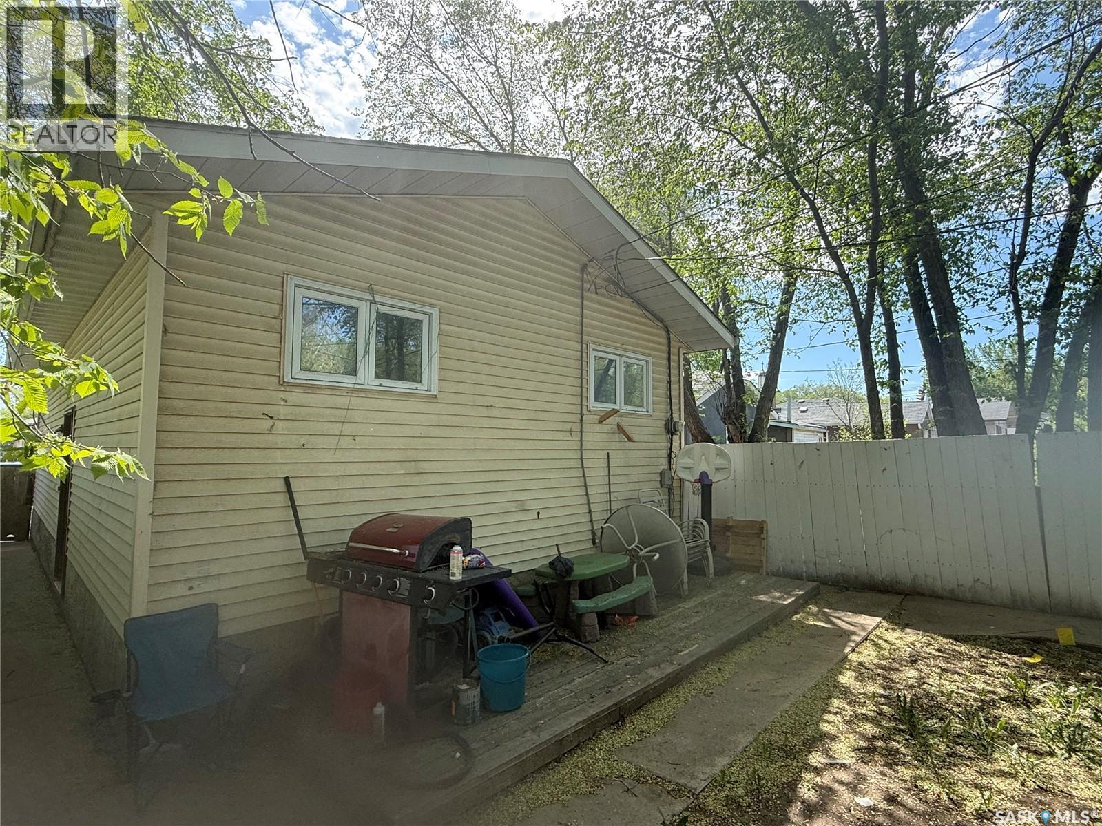 111 M Avenue S Property Photo 14