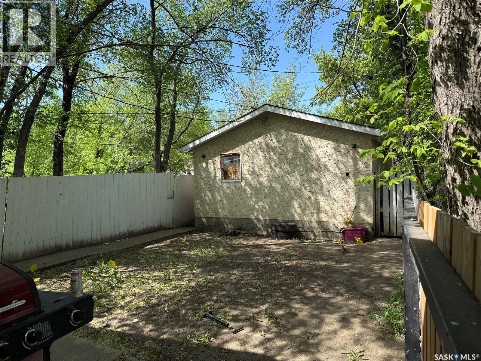 111 M Avenue S Property Photo 15