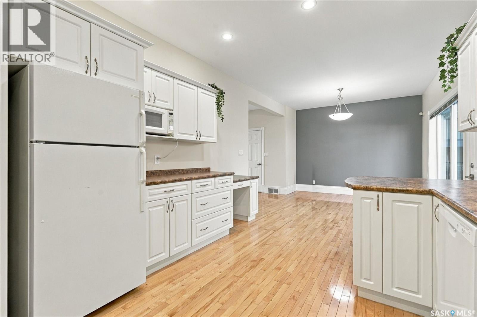2 563 5th Avenue N Property Photo 17