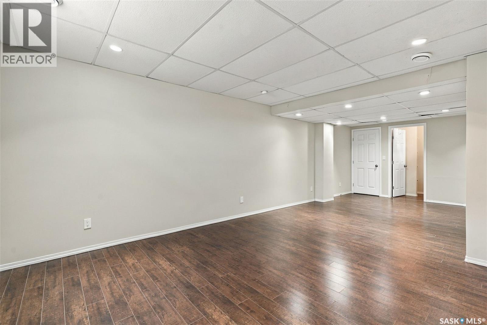 2 563 5th Avenue N Property Photo 37